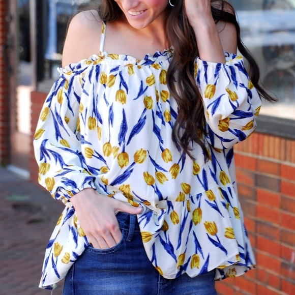 Phoebeoates Tops - Last One!! Floral Off Shoulder Top